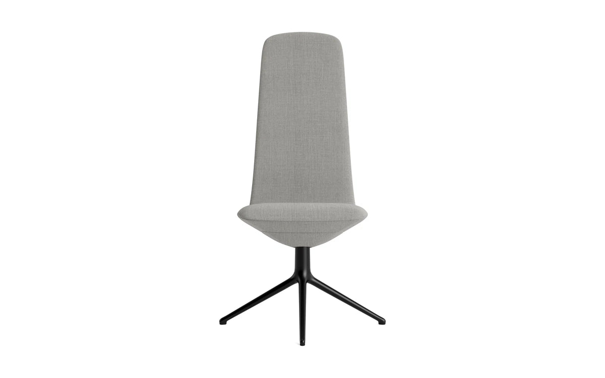 Off Chair Hoch mit Drehgestell 4B Schwartz aluminium Remix in Remix 133 präsentiert im Onlineshop von KAQTU Design AG. Bürostuhl ist von Normann Copenhagen