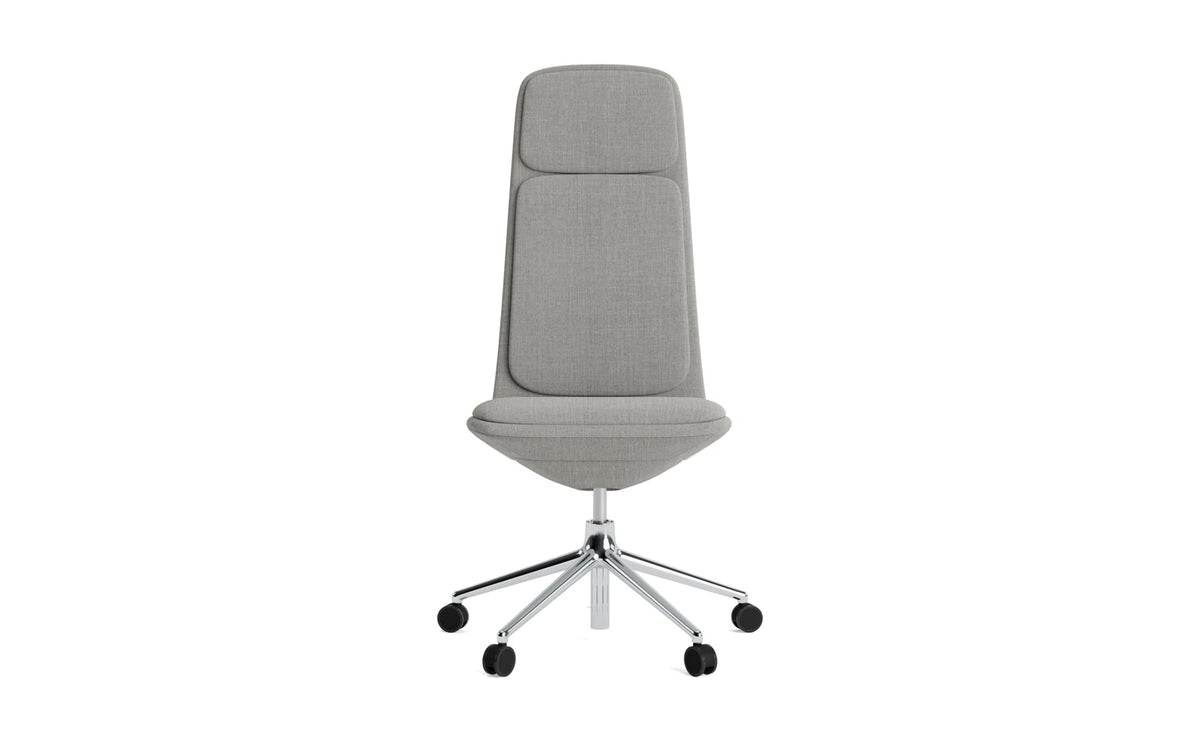 Off Chair hoch 5W gaslift aluminium mit kissen Remix in Remix 133 präsentiert im Onlineshop von KAQTU Design AG. Bürostuhl ist von Normann Copenhagen