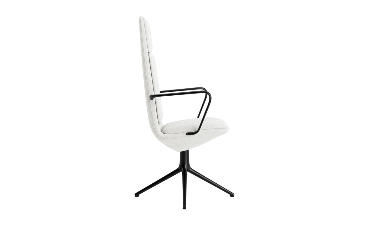 Off Armchair hoch mit Drehgestell 4B Schwartz aluminium mit kissen Hallingdal in Hallingdal 110 präsentiert im Onlineshop von KAQTU Design AG. Bürostuhl ist von Normann Copenhagen
