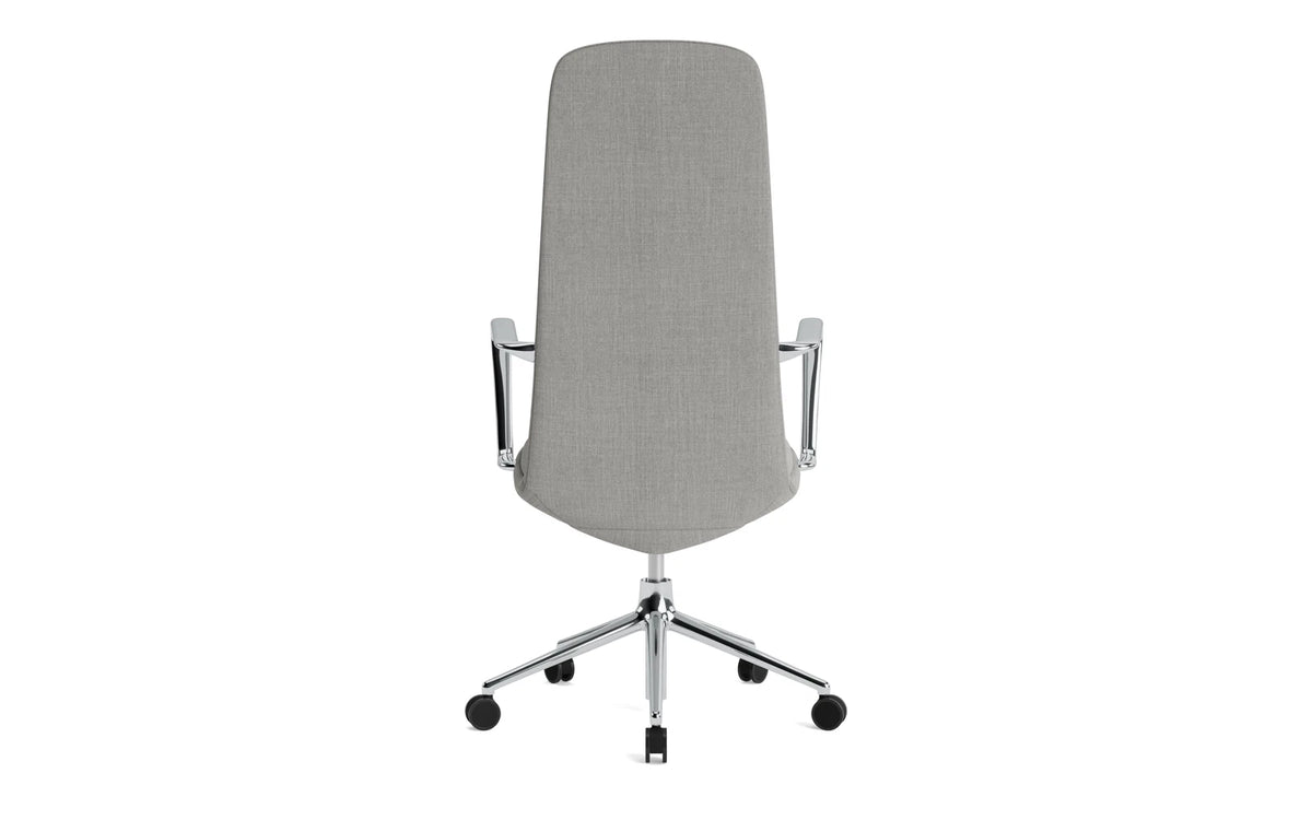 Off Armchair hoch 5W gaslift aluminium mit kissen Remix in Remix 133 präsentiert im Onlineshop von KAQTU Design AG. Bürostuhl ist von Normann Copenhagen