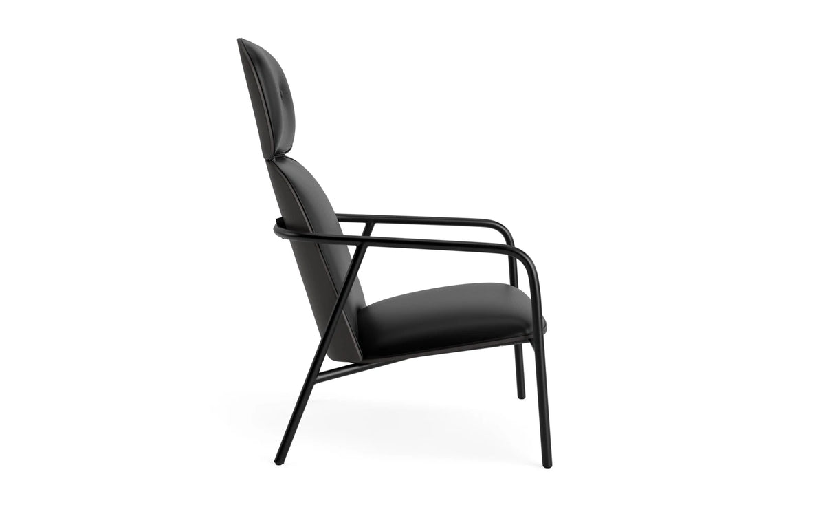 Pad Lounge-Sessel hoch schwarzem Stahl schwarz/Ultra in Ultra 41599 präsentiert im Onlineshop von KAQTU Design AG. Drehsessel ist von Normann Copenhagen