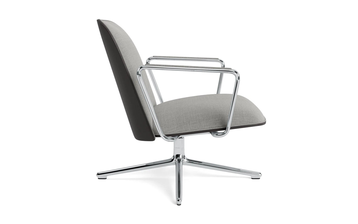 Pad Lounge-Sessel niedrig mit Drehgestell alu und schwarz/Remix in Remix 133 präsentiert im Onlineshop von KAQTU Design AG. Drehsessel ist von Normann Copenhagen