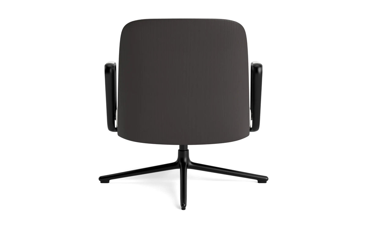Pad Lounge-Sessel niedrig mit Drehgestell und Kippfunktion Schwarz Alu Schwarz/Hallingdal in Hallingdal 110 präsentiert im Onlineshop von KAQTU Design AG. Drehsessel ist von Normann Copenhagen