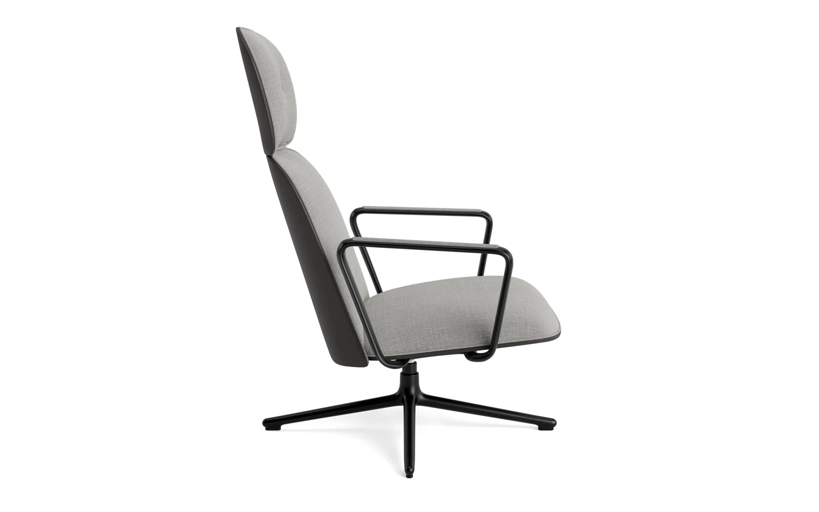 Erleben Sie den stilvollen Pad Lounge-Sessel hoch von Normann Copenhagen. Mit Drehgestell, Kippfunktion und edlem Schwarz Alu Schwarz/Remix für höchsten Komfort.