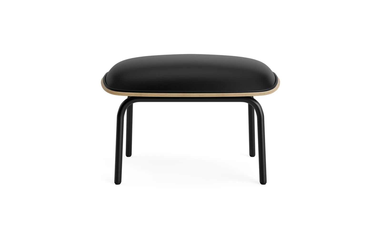 Entdecken Sie den Pad Fusshocker von Normann Copenhagen – ein elegantes Designmöbel aus Eichenfurnier und schwarzem Stahl, das Stil und Komfort vereint.