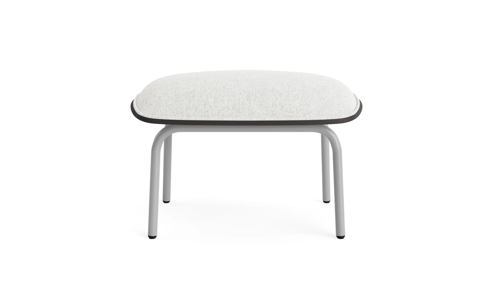 Entdecken Sie den eleganten Pad Fusshocker von Normann Copenhagen. Mit grauem Stahl und Hallingdal-Polsterung bietet er perfekten Komfort und modernes Design.