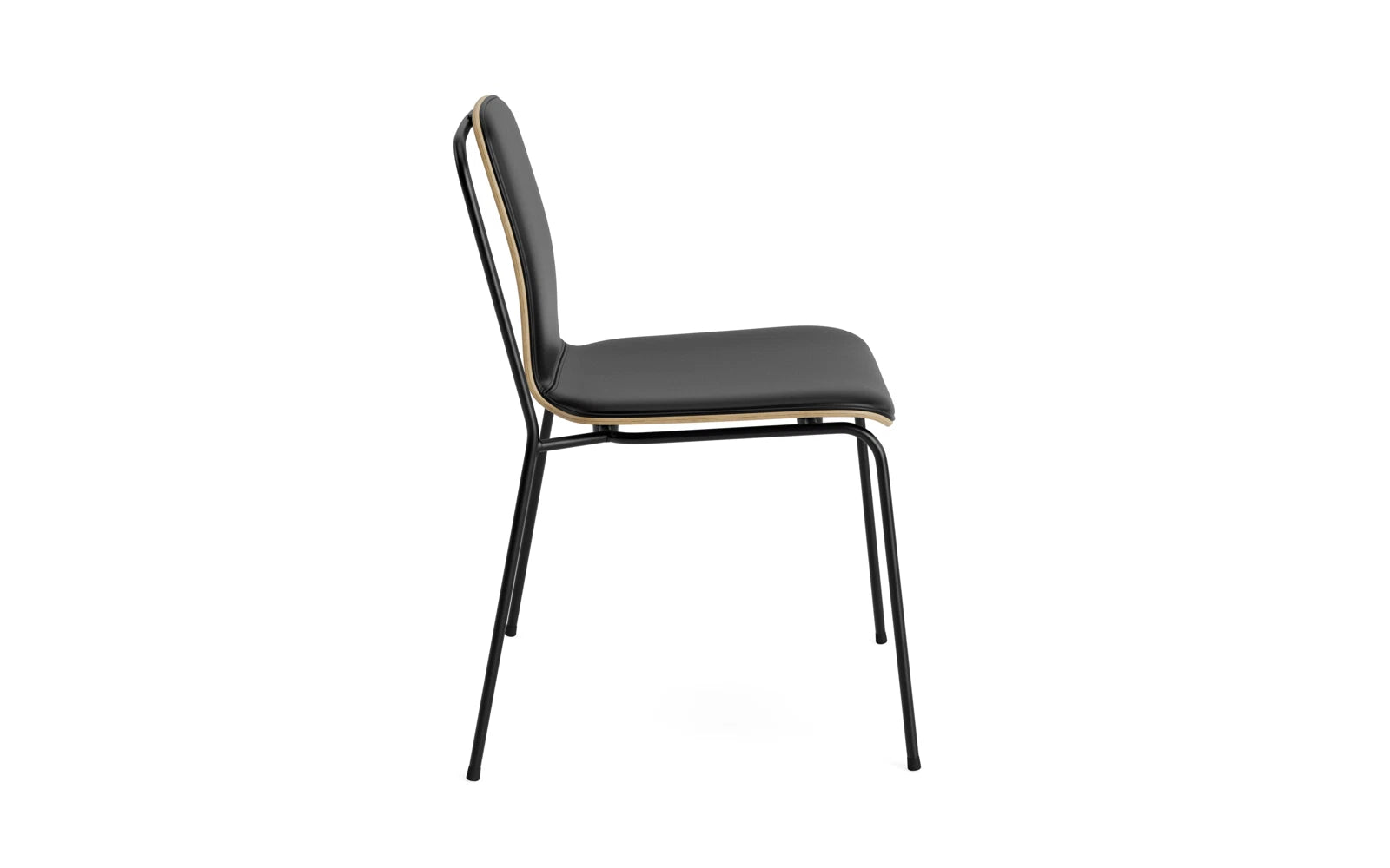 Eleganter Studio Stuhl mit robustem Stahlrahmen, edlem Ultra Leder und feinem Eichenholz, perfekt für modernes Design von Normann Copenhagen.