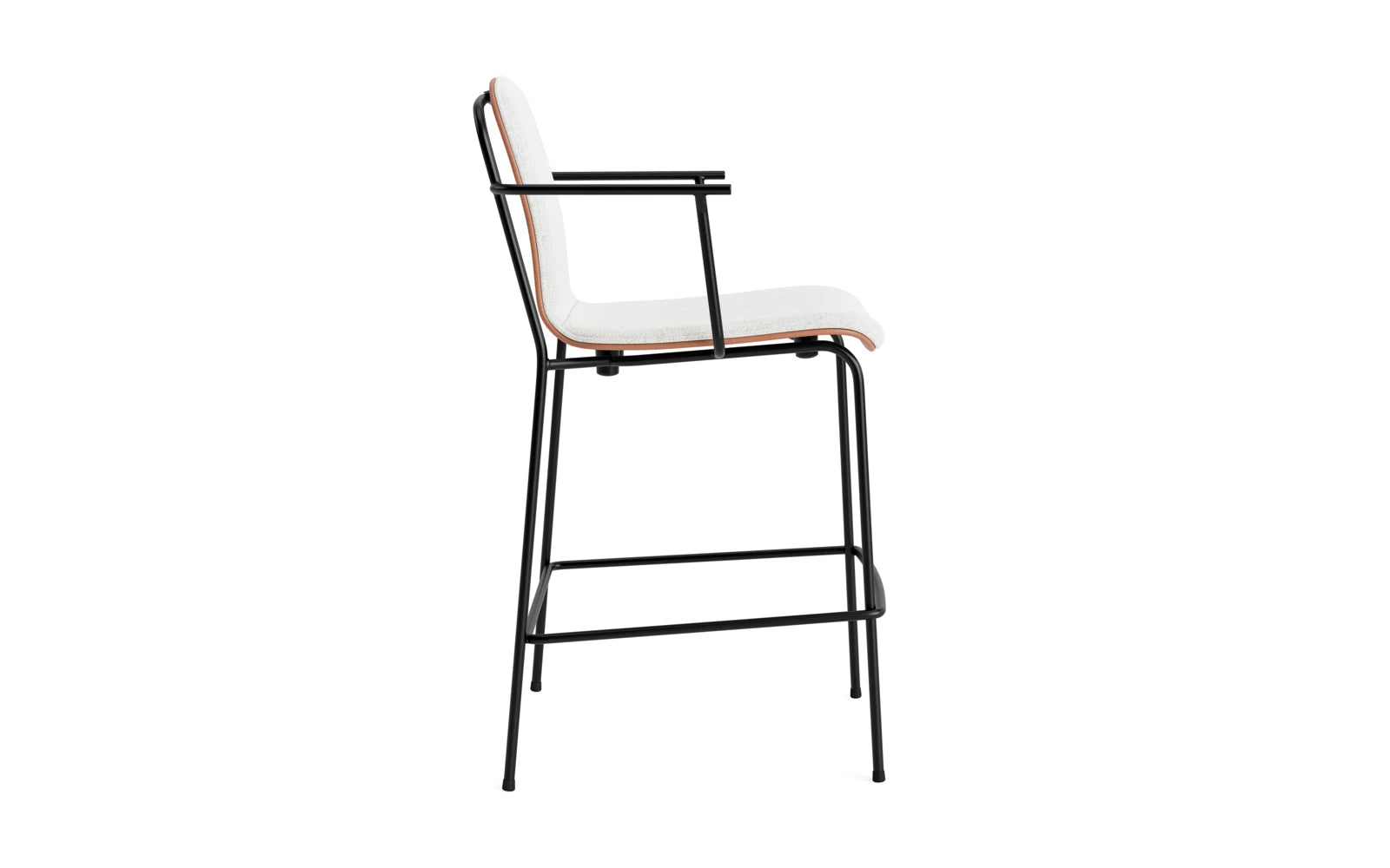 Erleben Sie den stilvollen Studio Barstuhl 65 cm von Normann Copenhagen. Mit seinem eleganten Stahlrahmen und dem bequemen Hallingdal-Polster ist er die perfekte Ergänzung für jedes moderne Zuhause.