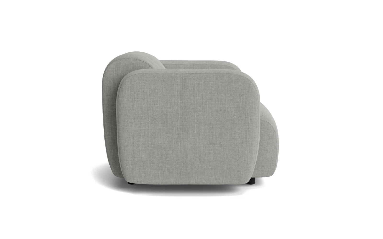 Erleben Sie den Swell Sessel Synergy von Normann Copenhagen – minimalistisches Design, hervorragender Komfort und vielfältige Gestaltungsmöglichkeiten.