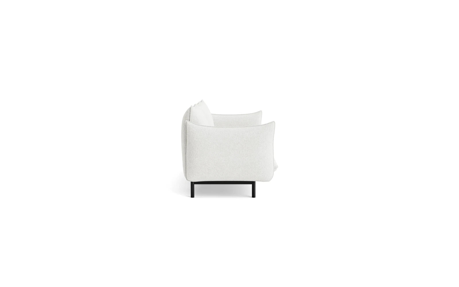 Das Ark 3er Sofa von Normann Copenhagen bietet modernes Design und hohen Sitzkomfort. Perfekt für elegante und einladende Wohnumgebungen.