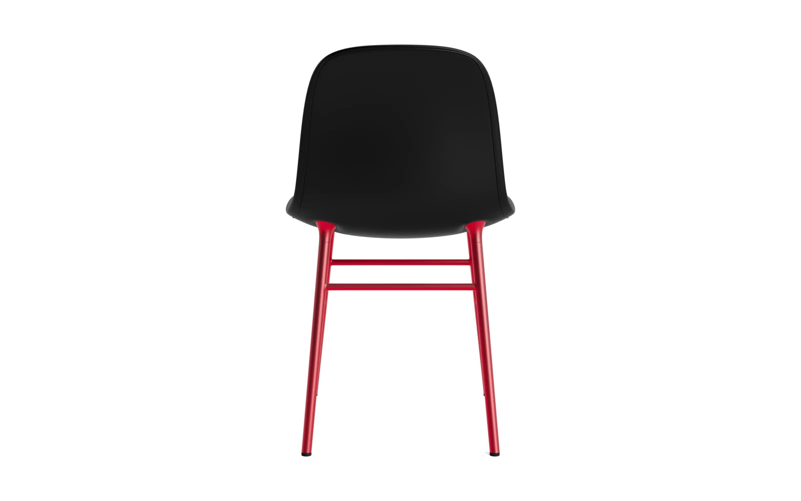 Erleben Sie den Form Stuhl gepolstert in strahlendem Rot von Normann Copenhagen – ein modernes Möbelstück, das Komfort und Stil perfekt kombiniert.