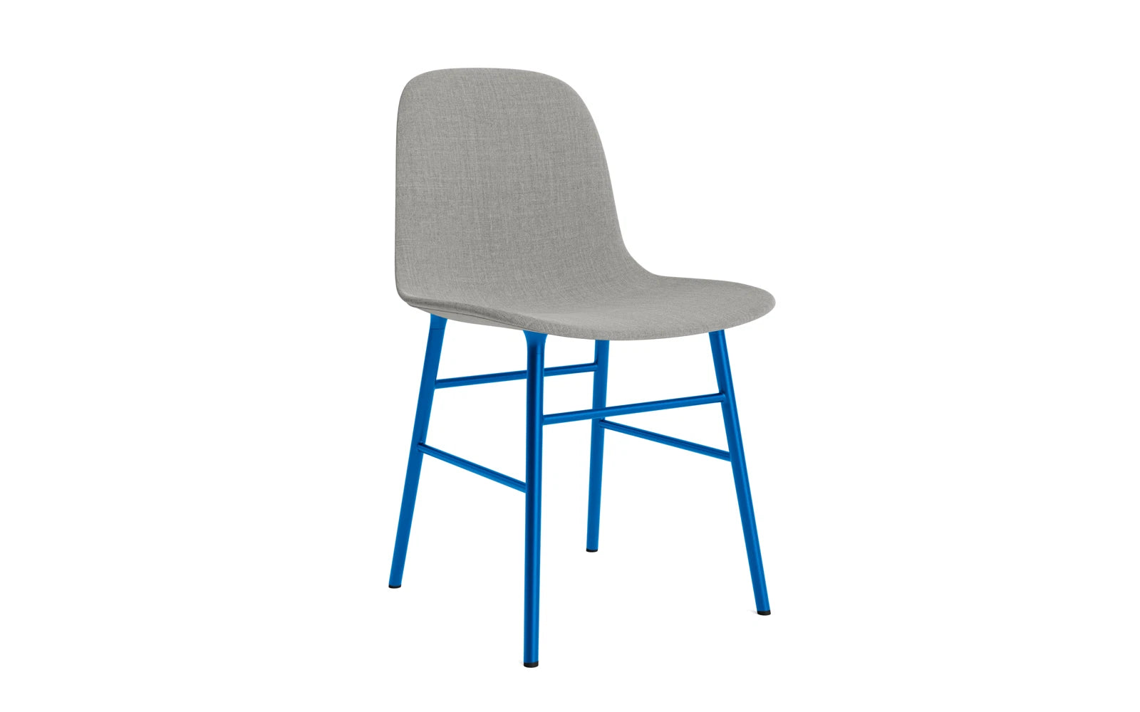 Form Stuhl gepolstert Leuchtendes Blau Stahl Remix in Remix 133 präsentiert im Onlineshop von KAQTU Design AG. Stuhl ist von Normann Copenhagen