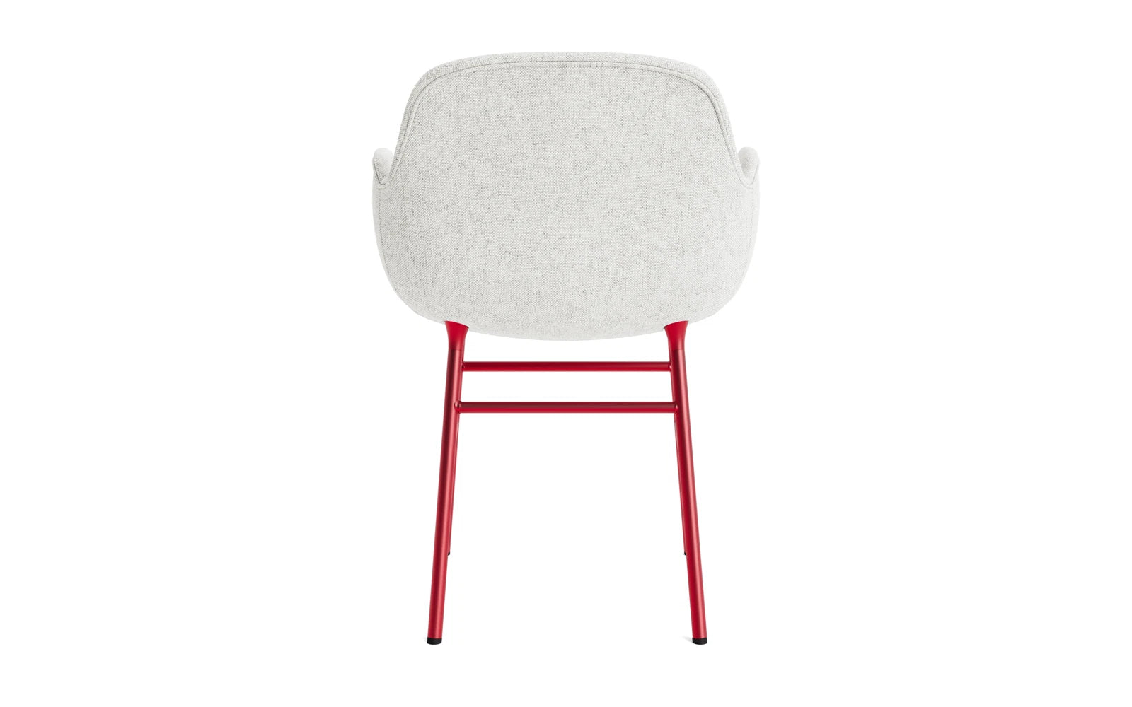 Erleben Sie den Form Lehnstuhl in strahlendem Rot von Normann Copenhagen – ein elegantes, gepolstertes Möbelstück, das Komfort und Stil vereint.