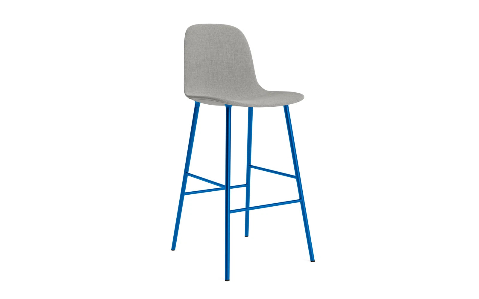 Form Barstuhl 75 cm gepolstert Leuchtendes blau Stahl Remix in Remix 133 präsentiert im Onlineshop von KAQTU Design AG. Barstuhl ist von Normann Copenhagen