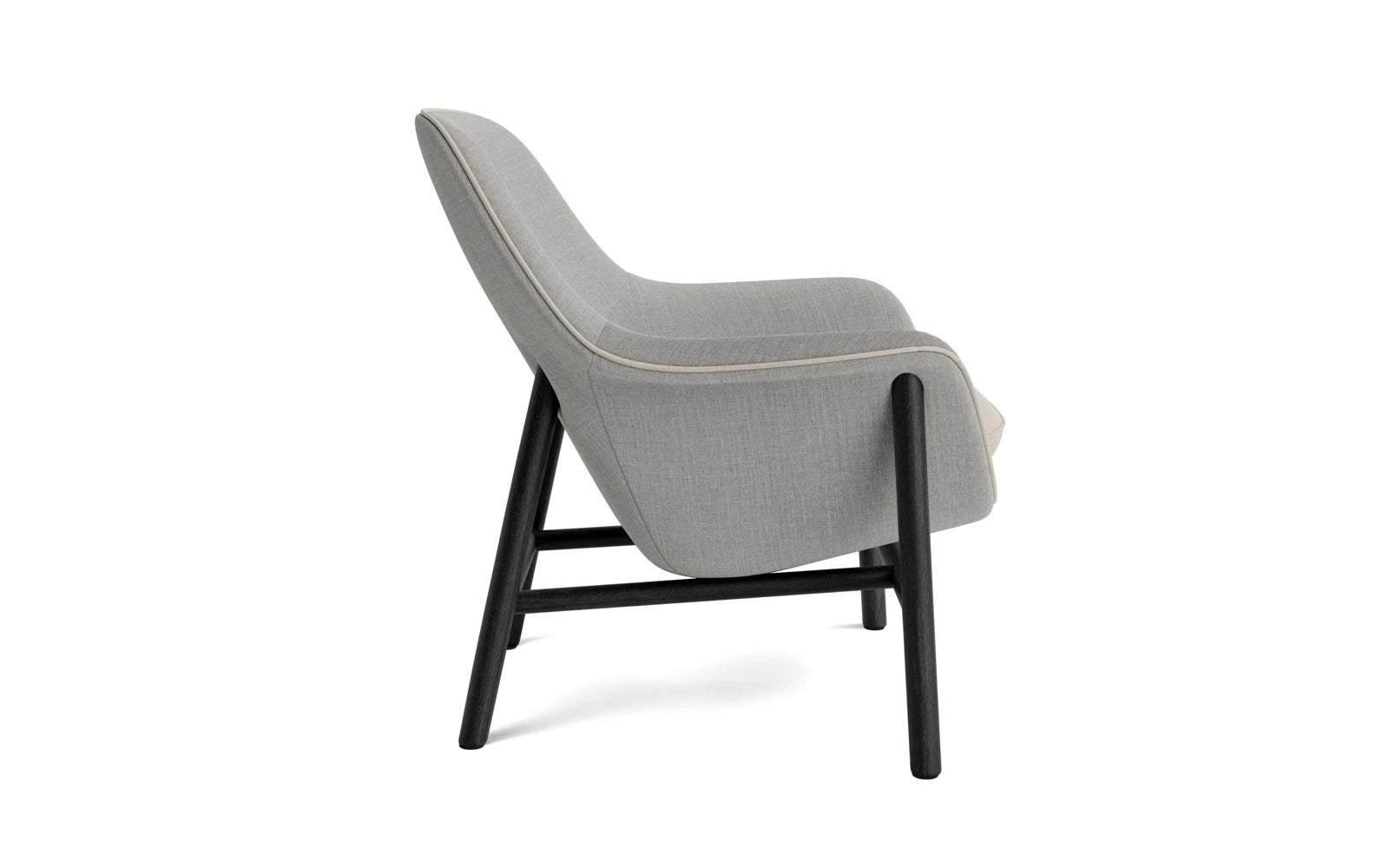 Genießen Sie den Drape Lounge-Sessel in Schwarz und Eiche – ein stilvolles Möbelstück, das Komfort und modernes Design harmonisch verbindet.