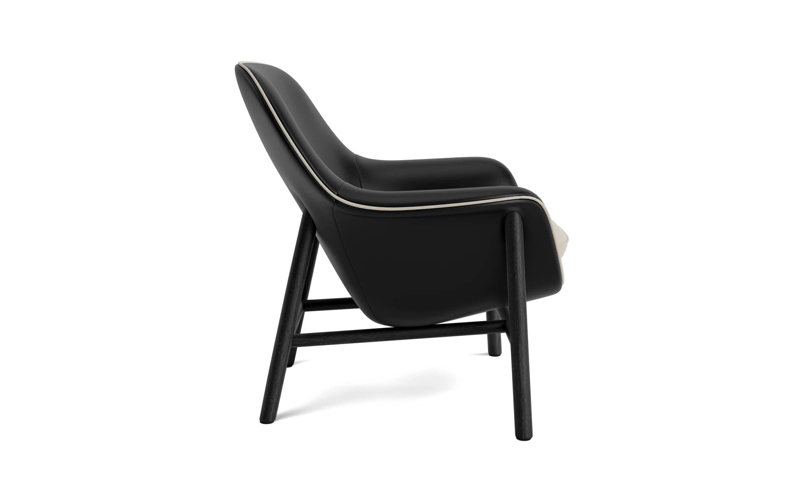 Genießen Sie den Drape Lounge-Sessel in elegantem Schwarz und Eiche Ultra – ein stilvolles Möbelstück, das Komfort und modernes Design vereint.