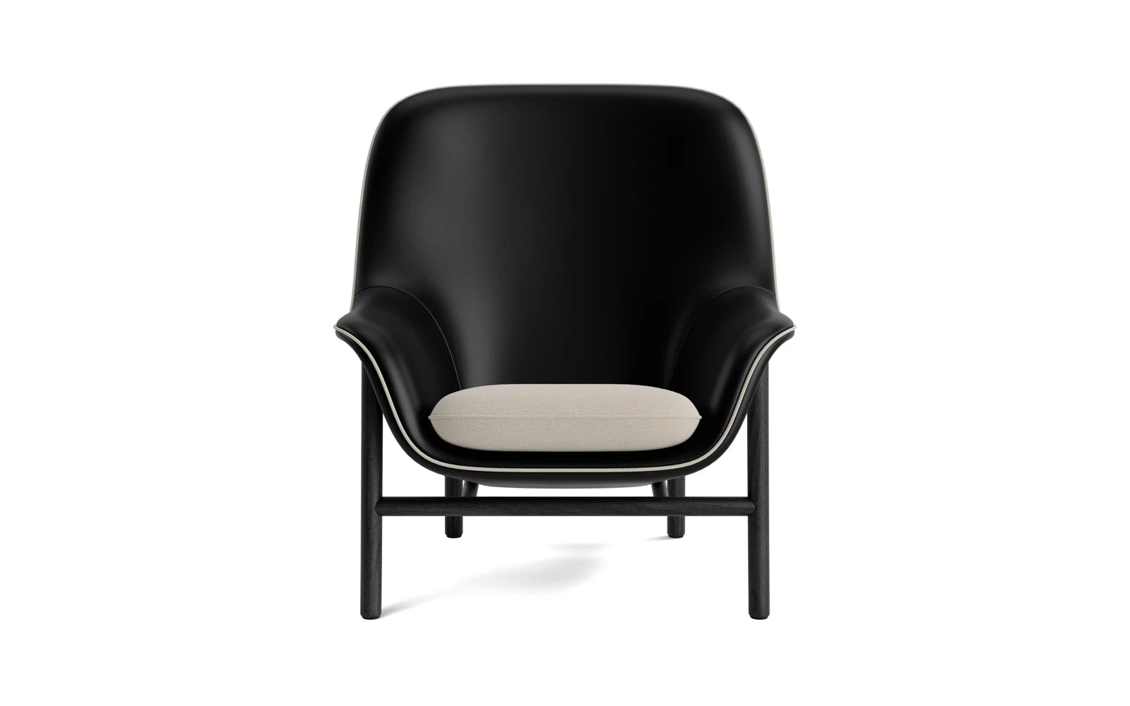 Erleben Sie den Drape Lounge-Sessel in hoch schwarzer Eiche Ultra von Normann Copenhagen – ein elegantes Möbelstück, das Komfort und Nachhaltigkeit perfekt kombiniert.