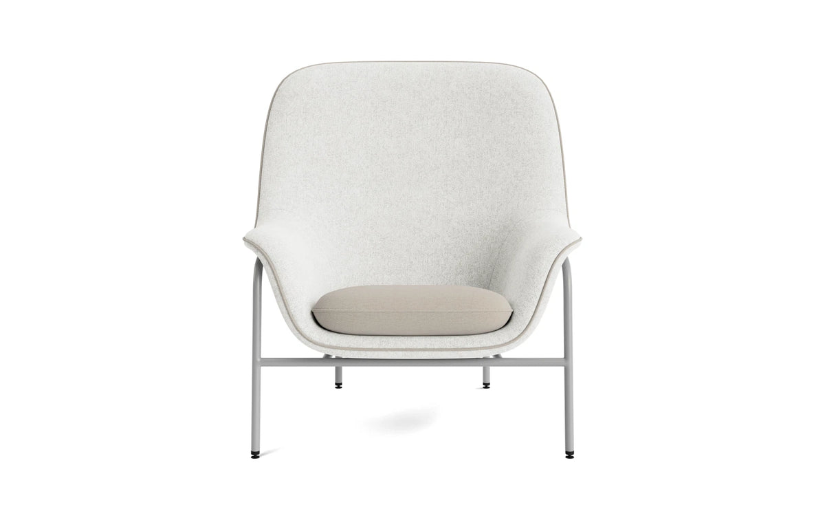 Drape Lounge-Sessel hoch grauem Stahl Hallingdal in Hallingdal 110 präsentiert im Onlineshop von KAQTU Design AG. Sessel ist von Normann Copenhagen