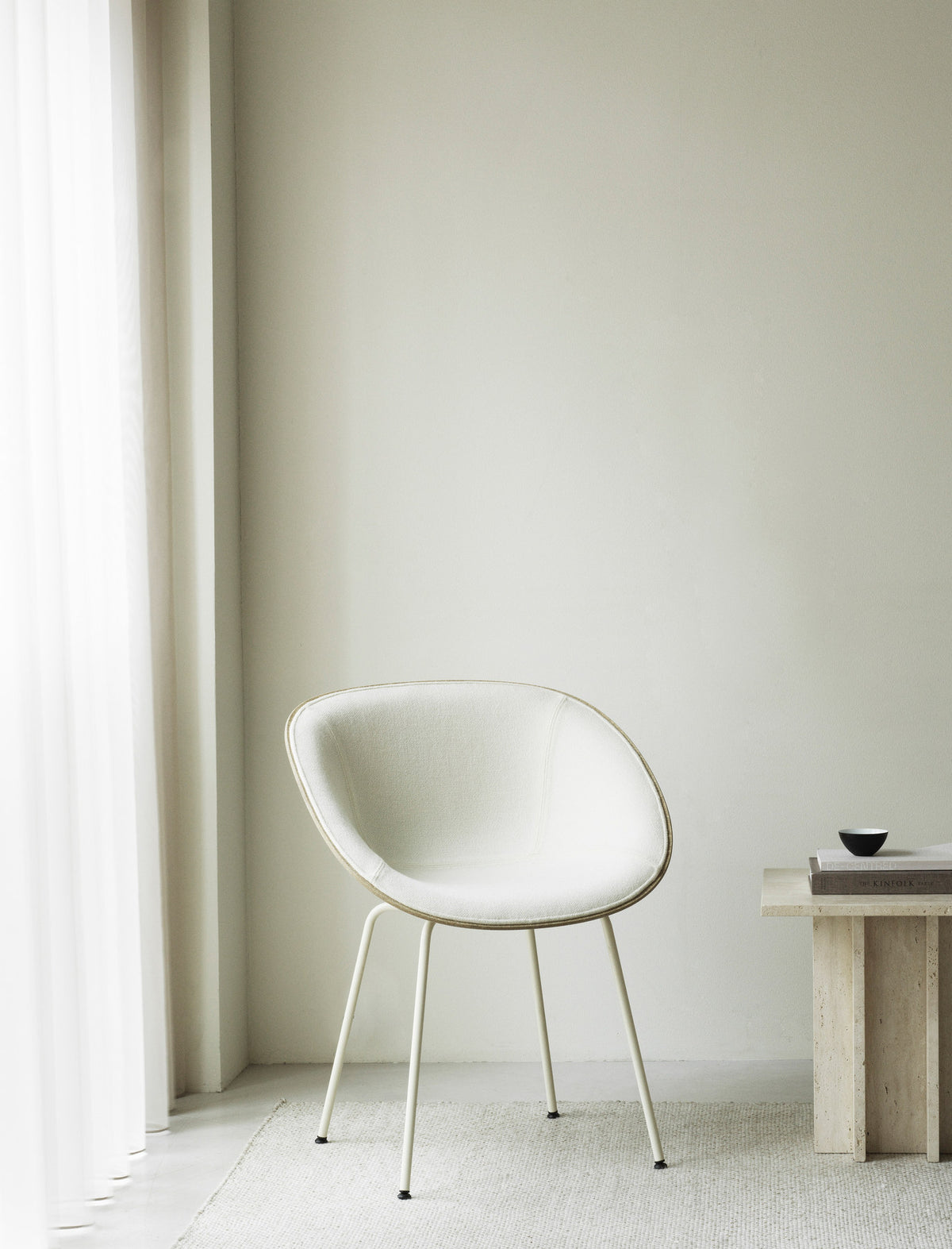 Mat Lehnstuhl polster Hanffasern Creme stahl in Ultra 41599 präsentiert im Onlineshop von KAQTU Design AG. Stuhl mit Armlehne ist von Normann Copenhagen