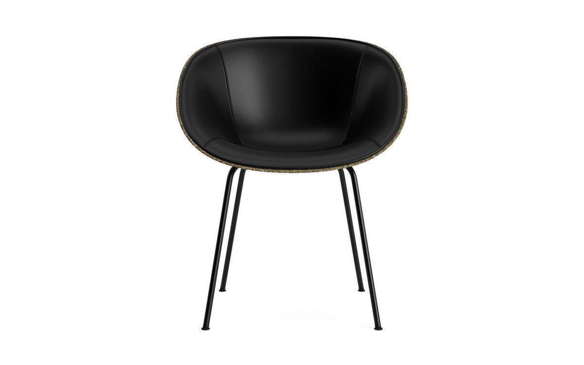 Mat Lehnstuhl polster Seegras Schwartz stahl in Ultra 41599 präsentiert im Onlineshop von KAQTU Design AG. Stuhl mit Armlehne ist von Normann Copenhagen
