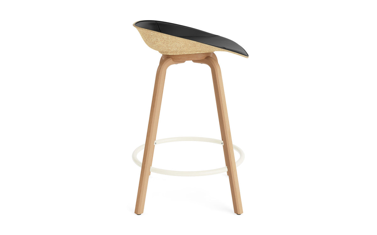 Mat Barstuhl 65 cm Frontpolster Hanffasern Buchenholz/creme in Ultra 41599 präsentiert im Onlineshop von KAQTU Design AG. Barstuhl ist von Normann Copenhagen