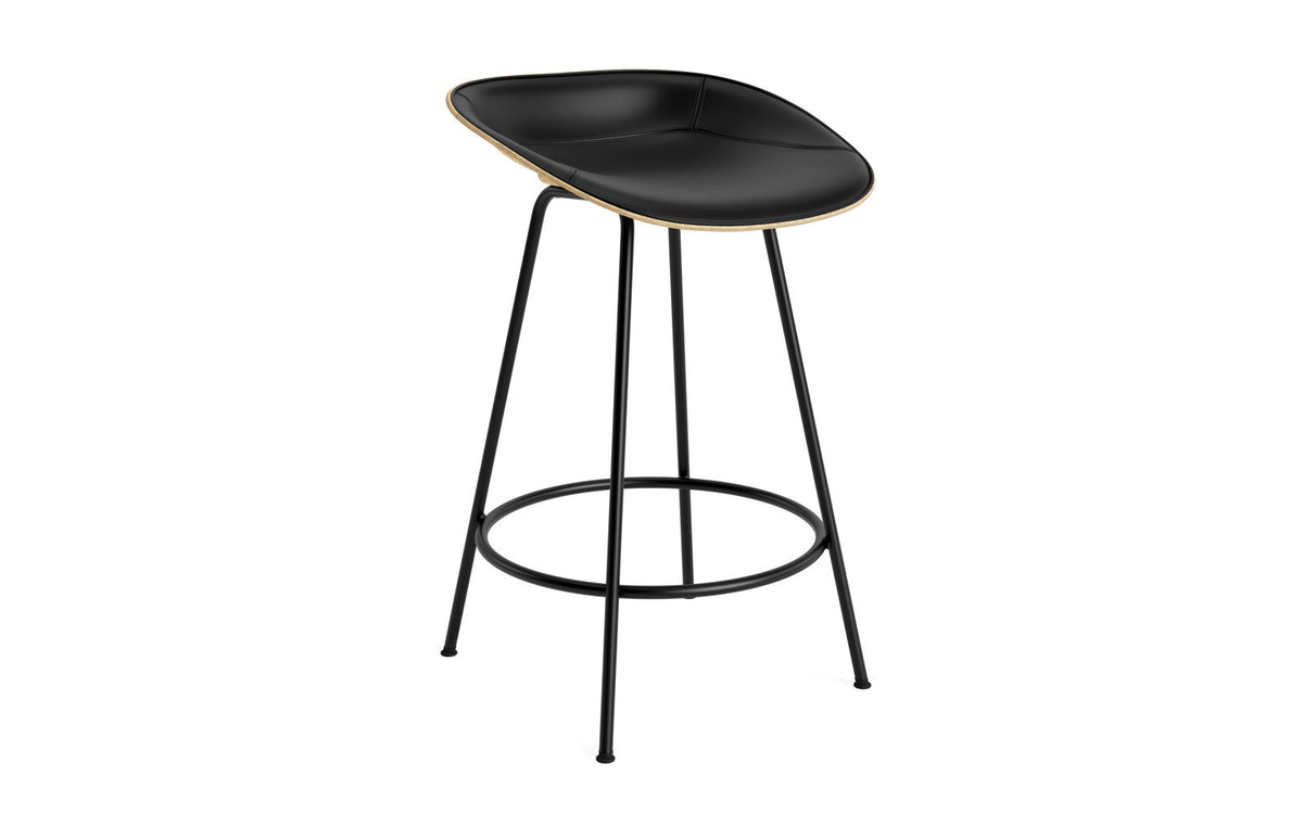 Mat Barstuhl 65 cm Frontpolster Hanffasern schwarzes Stahl in Ultra 41599 präsentiert im Onlineshop von KAQTU Design AG. Barstuhl ist von Normann Copenhagen