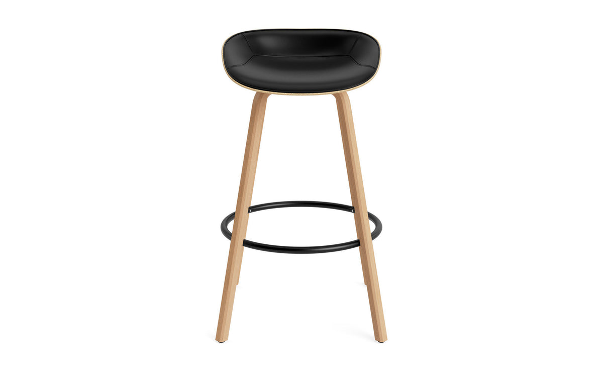 Mat Barstuhl 75 cm Frontpolster Hanffasern Buchenholz/schwarz in Ultra 41599 präsentiert im Onlineshop von KAQTU Design AG. Barstuhl ist von Normann Copenhagen