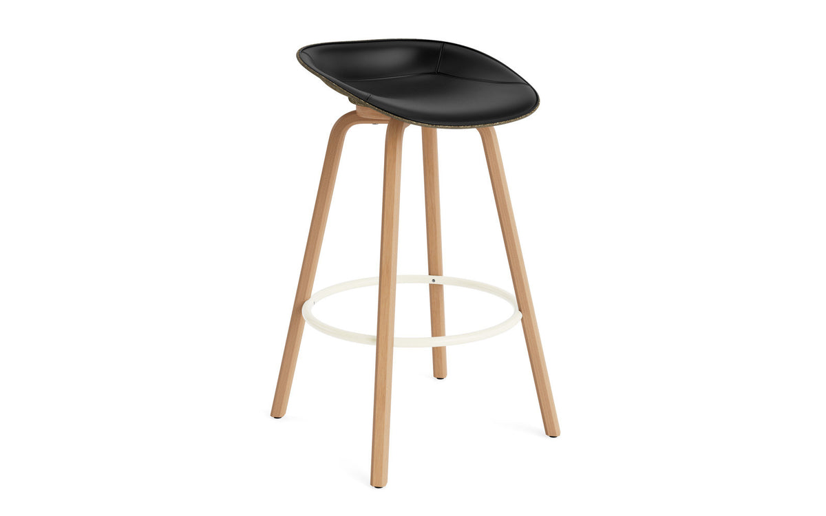 Mat Barstuhl 75 cm Frontpolster Seegras Buchenholz/creme in Ultra 41599 präsentiert im Onlineshop von KAQTU Design AG. Barstuhl ist von Normann Copenhagen