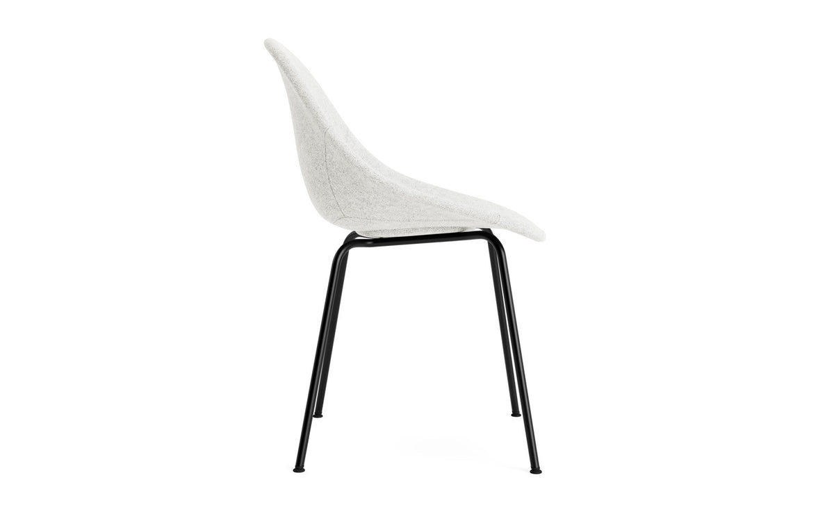 Mat Stuhl vollpolster Schwartz stahl in Hallingdal 110 präsentiert im Onlineshop von KAQTU Design AG. Stuhl ist von Normann Copenhagen