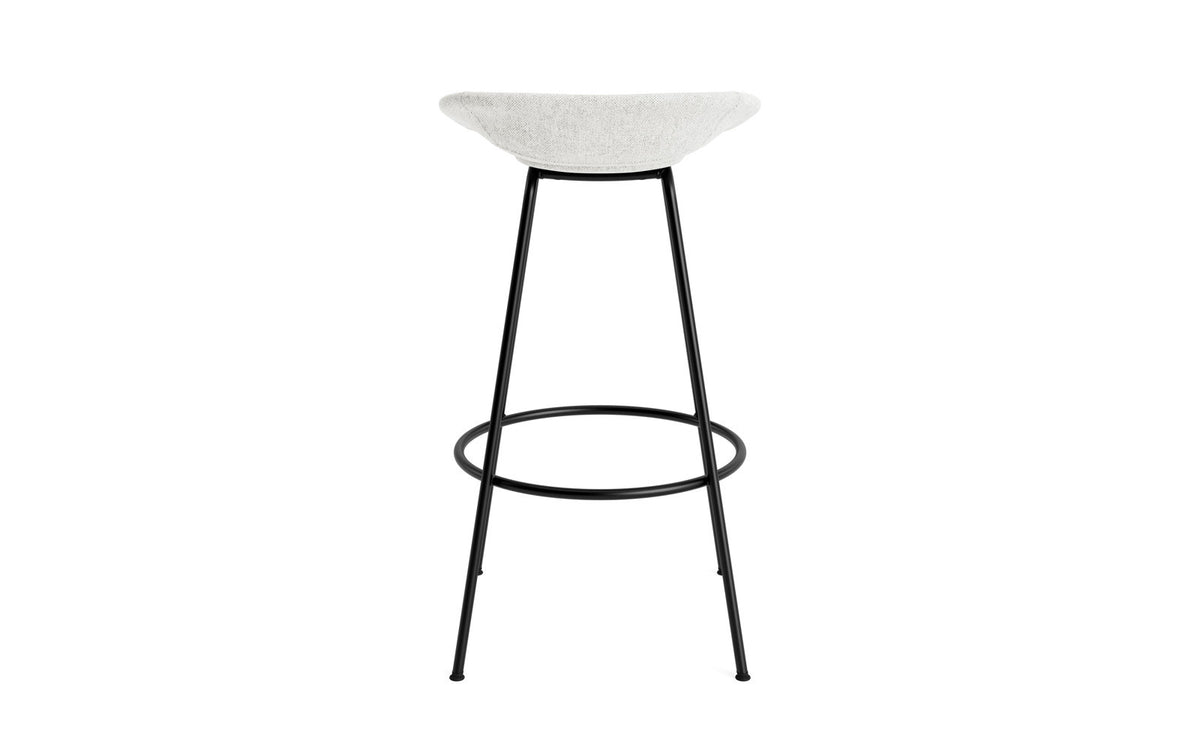 Mat Barstuhl 75 cm vollpolster schwarzes Stahl in Hallingdal 110 präsentiert im Onlineshop von KAQTU Design AG. Barstuhl ist von Normann Copenhagen