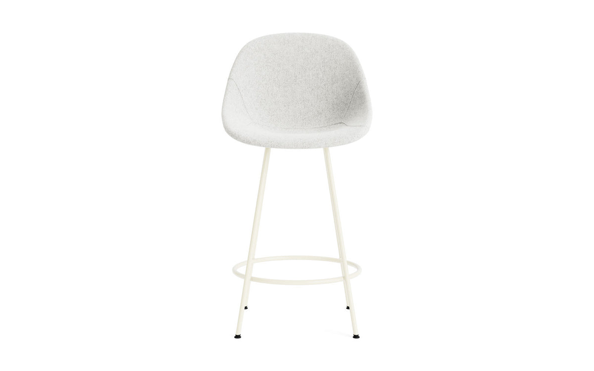 Mat Barstuhl 65 cm vollpolster creme Stahl in Hallingdal 110 präsentiert im Onlineshop von KAQTU Design AG. Barstuhl ist von Normann Copenhagen
