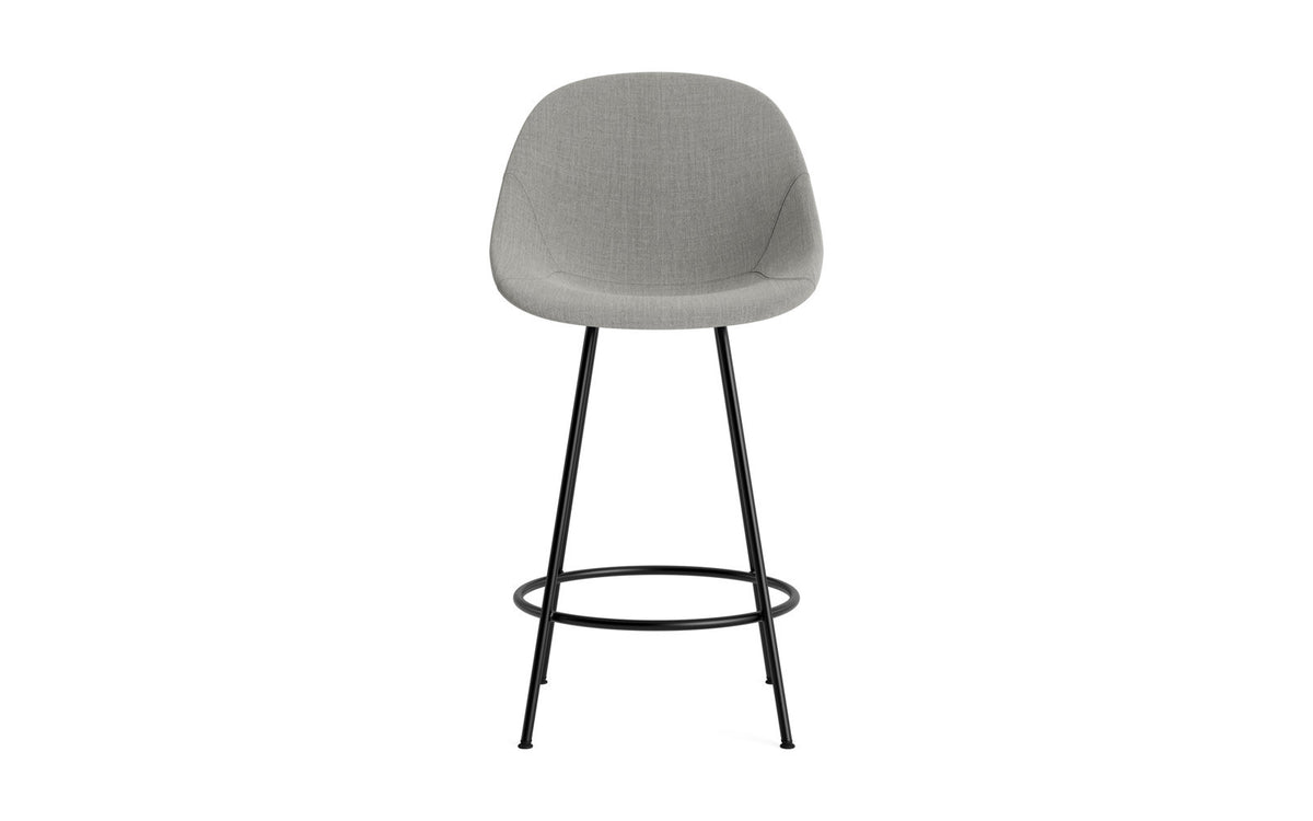 Mat Barstuhl 65 cm vollpolster schwarzes Stahl in Remix 133 präsentiert im Onlineshop von KAQTU Design AG. Barstuhl ist von Normann Copenhagen