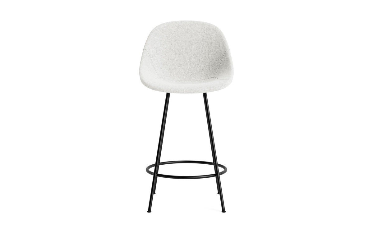 Mat Barstuhl 65 cm vollpolster schwarzes Stahl in Hallingdal 110 präsentiert im Onlineshop von KAQTU Design AG. Barstuhl ist von Normann Copenhagen