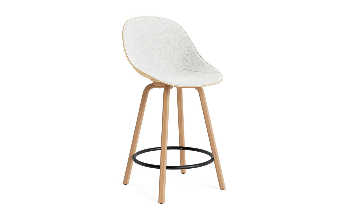 Mat Barstuhl 65 cm Frontpolster Hanffasern Buchenholz/schwarz in Hallingdal 110 präsentiert im Onlineshop von KAQTU Design AG. Barstuhl ist von Normann Copenhagen