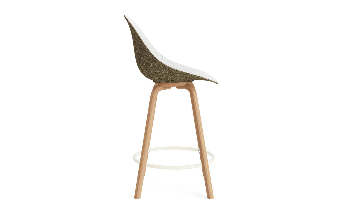 Mat Barstuhl 65 cm Frontpolster Seegras Buchenholz/creme in Hallingdal 110 präsentiert im Onlineshop von KAQTU Design AG. Barstuhl ist von Normann Copenhagen