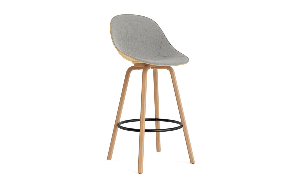 Mat Barstuhl 75 cm Frontpolster Hanffasern Buchenholz/schwarz in Remix 133 präsentiert im Onlineshop von KAQTU Design AG. Barstuhl ist von Normann Copenhagen