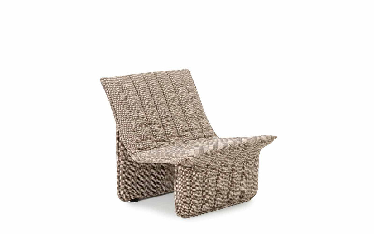 Limit Lounge-Sessel Outdoor Savane in Savane präsentiert im Onlineshop von KAQTU Design AG. Gartensessel ist von Normann Copenhagen