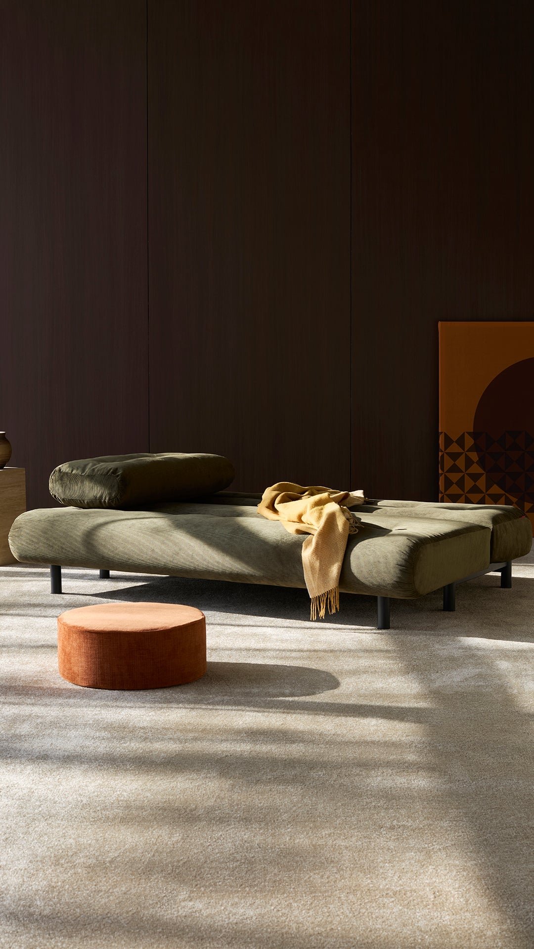 Nabli Schlafsofa in 316 Cordufine Pine Green präsentiert im Onlineshop von KAQTU Design AG. Bettsofa ist von Innovation Living