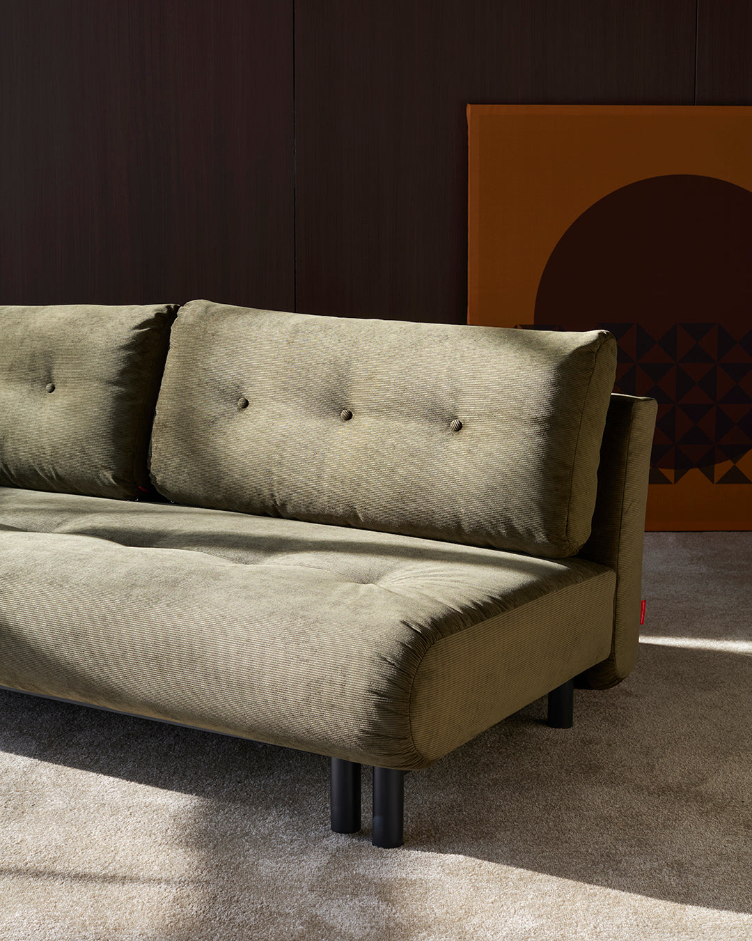 Nabli Schlafsofa in 316 Cordufine Pine Green präsentiert im Onlineshop von KAQTU Design AG. Bettsofa ist von Innovation Living