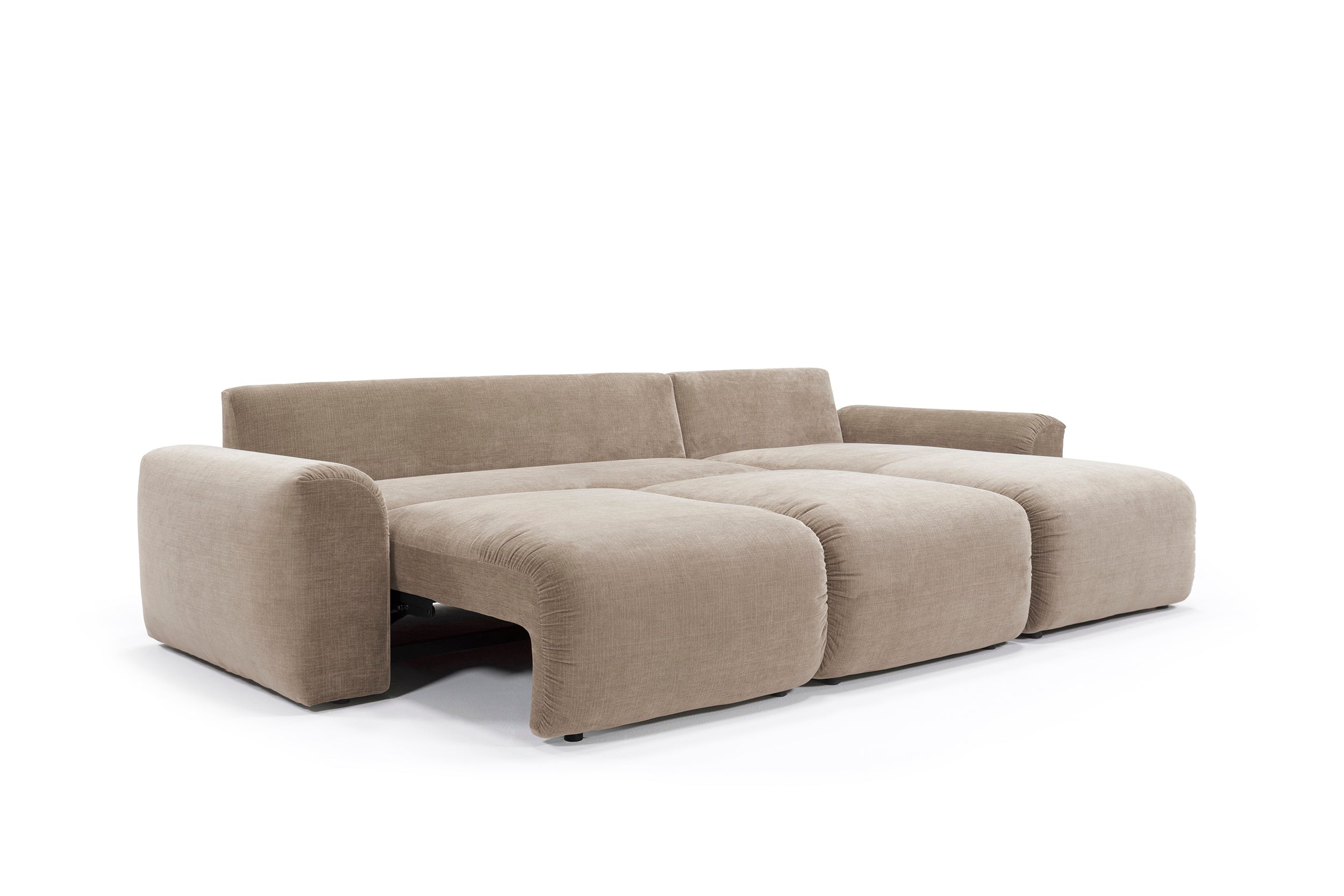 Norum Schlafsofa mit Chaiselongue und Chunky-Armlehnen in 417 Esina Mocha präsentiert im Onlineshop von KAQTU Design AG. Bettsofa rechts ist von Innovation Living