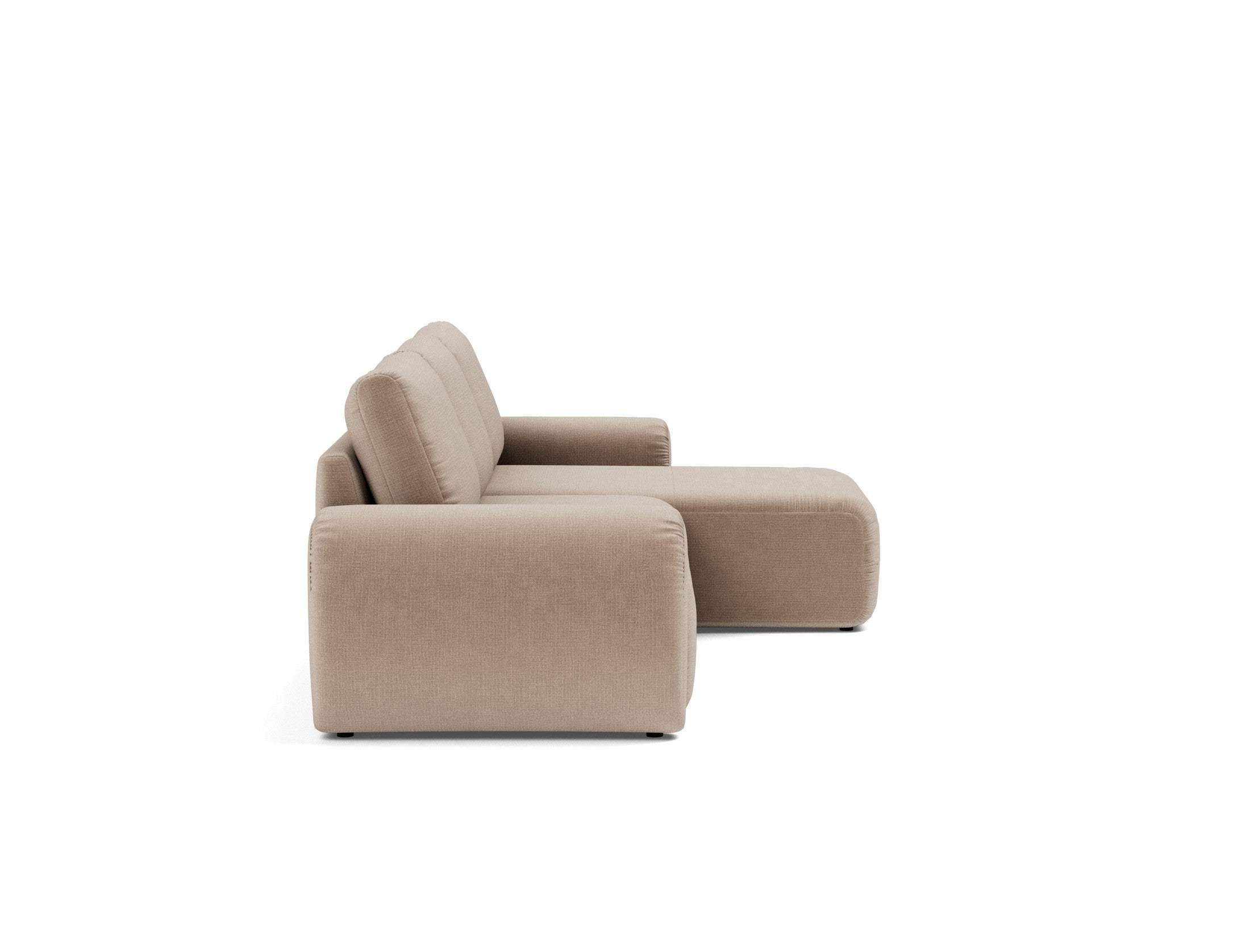 Norum Schlafsofa mit Chaiselongue und Curve-Armlehnen in 417 Esina Mocha präsentiert im Onlineshop von KAQTU Design AG. Bettsofa rechts ist von Innovation Living