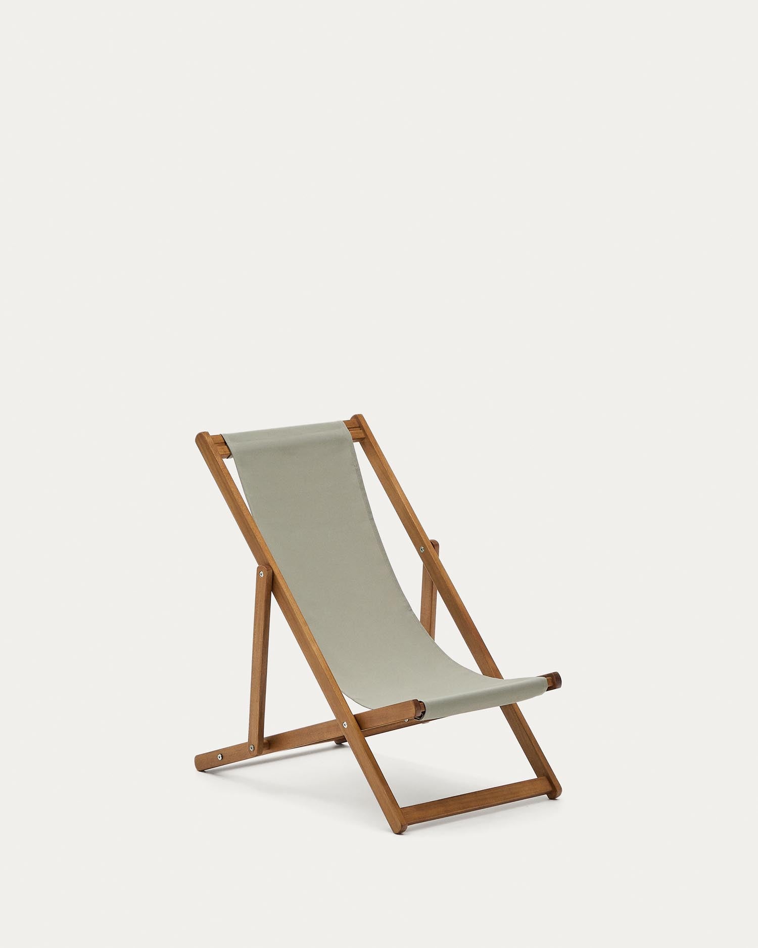 Klappbarer Outdoor-Liegestuhl Adredna für Kinder in Grün aus massivem Akazienholz FSC 100 % in Grün präsentiert im Onlineshop von KAQTU Design AG. Liegestuhl ist von Kave Home