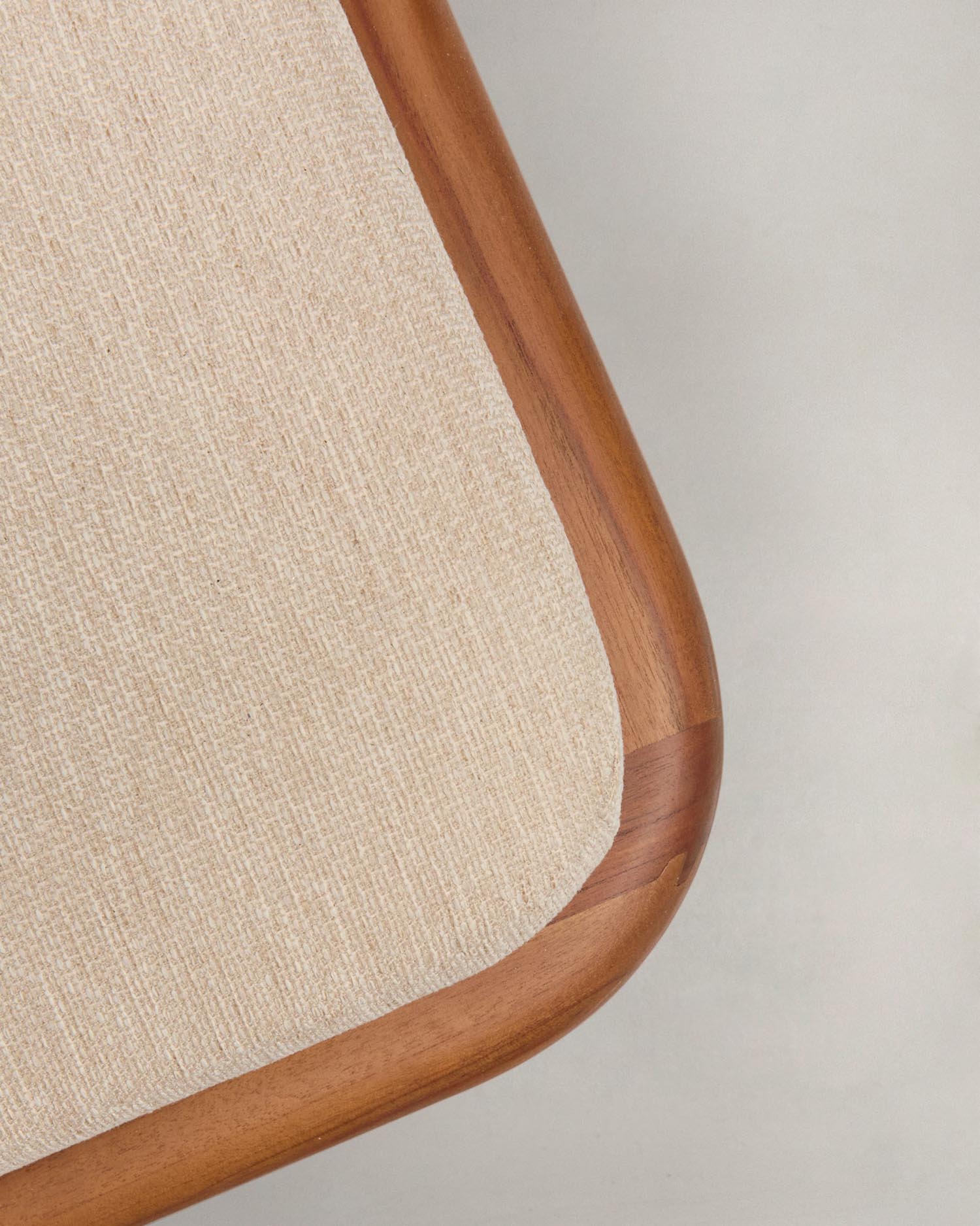 Entspanne stilvoll zu zweit auf der pflegeleichten 2er-Sonnenliege Turqueta aus massivem Teakholz – perfekt für deinen Außenbereich!