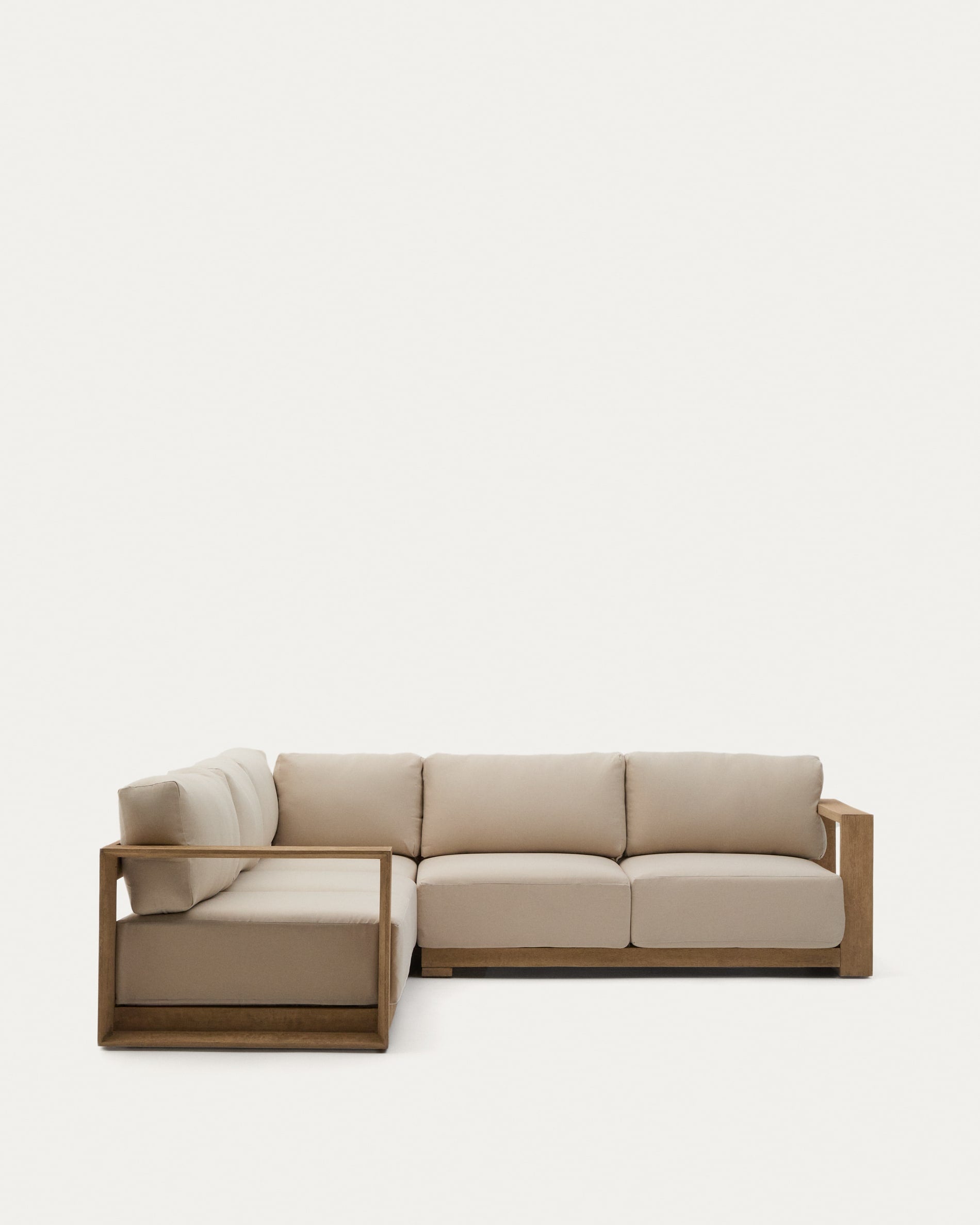5-Sitzer-Ecksofa Ambra, 248 cm, aus massivem Akazienholz, klares Finish, stilvoll und perfekt für moderne Wohnräume.