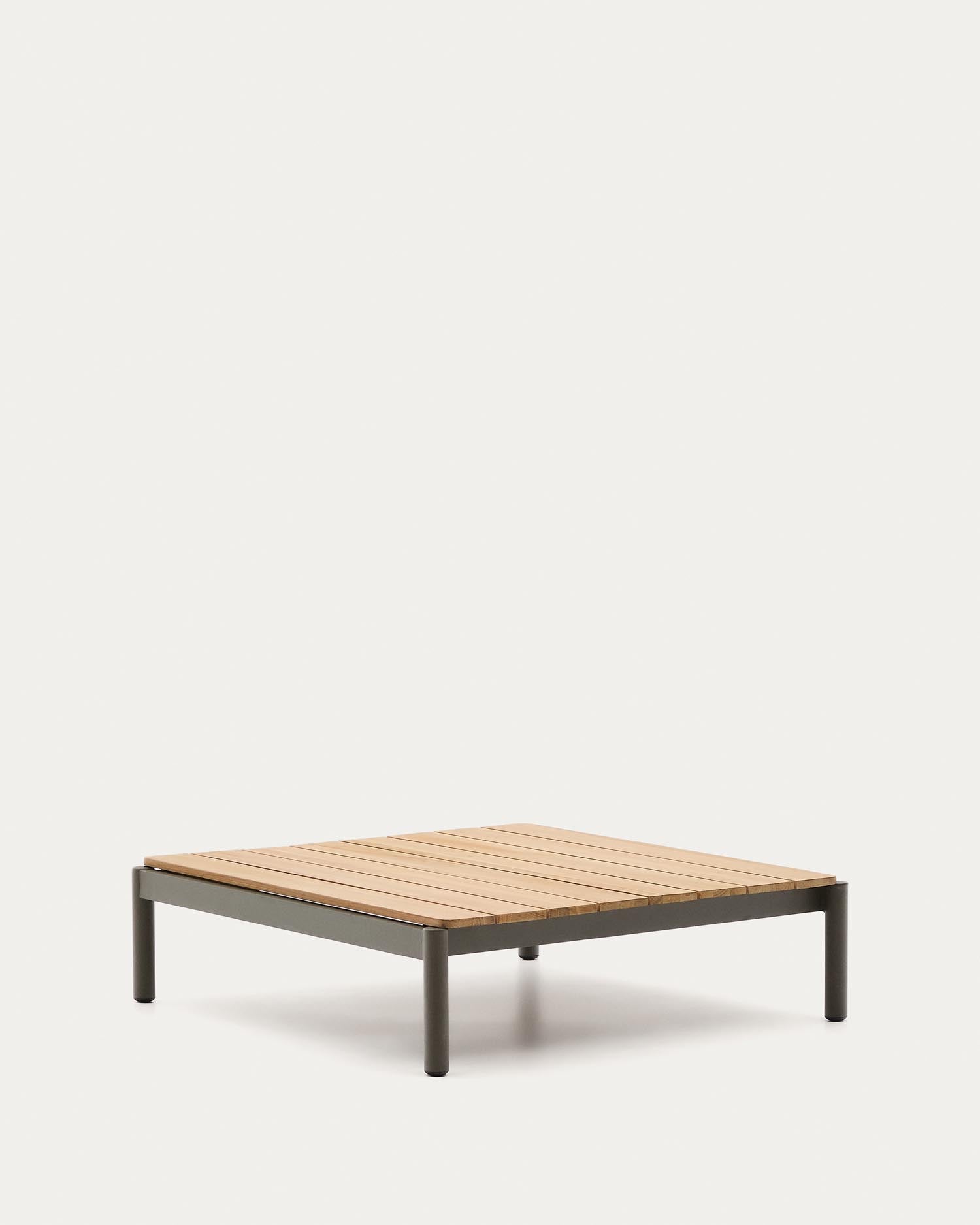 Erleben Sie den Couchtisch Sorells: Robustes Teakholz trifft auf elegantes grünes Aluminium – die perfekte Wahl für stilvolle Outdoor-Oasen!