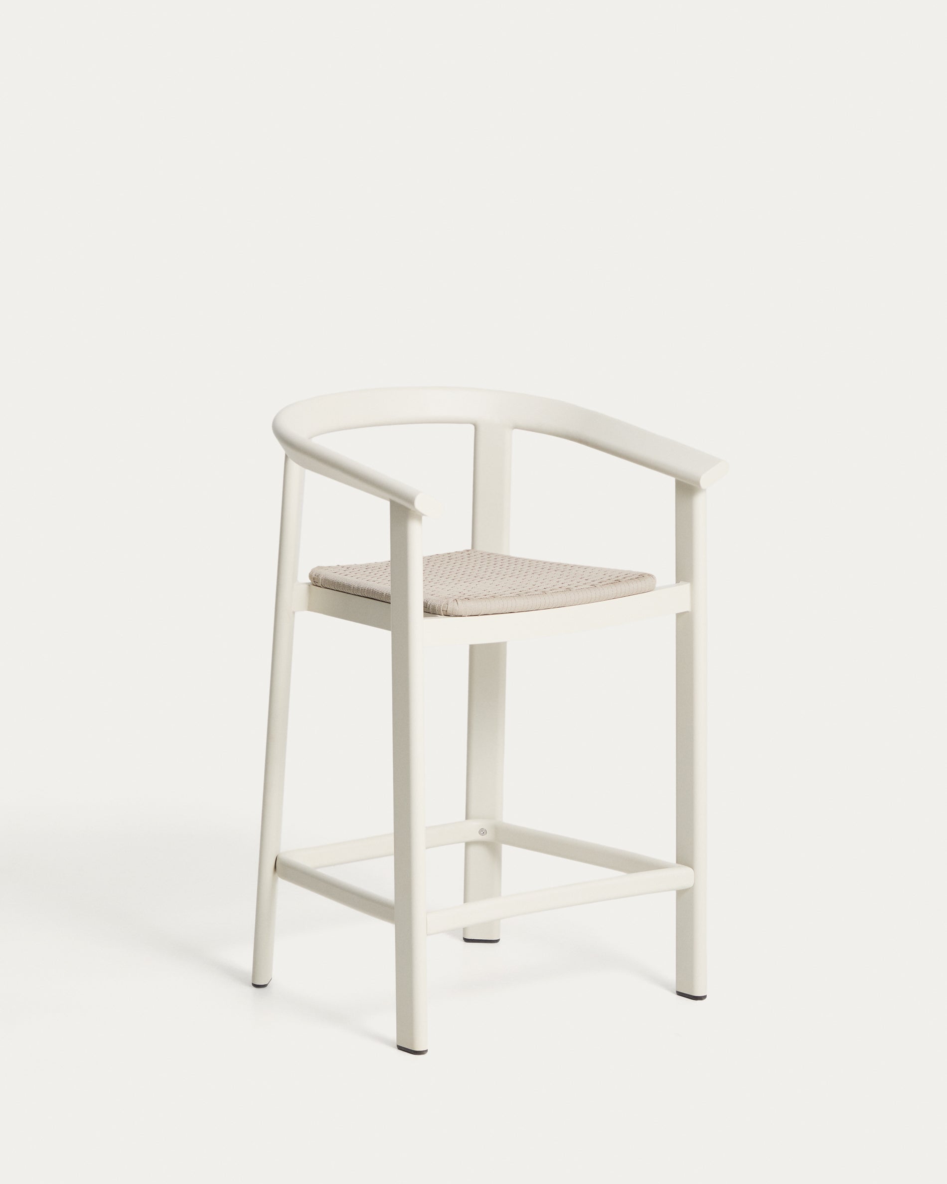 Hocker Erice aus Aluminium und ecrufarbenem Seil, 65 cm in Ecru präsentiert im Onlineshop von KAQTU Design AG. Hocker Outdoor ist von Kave Home