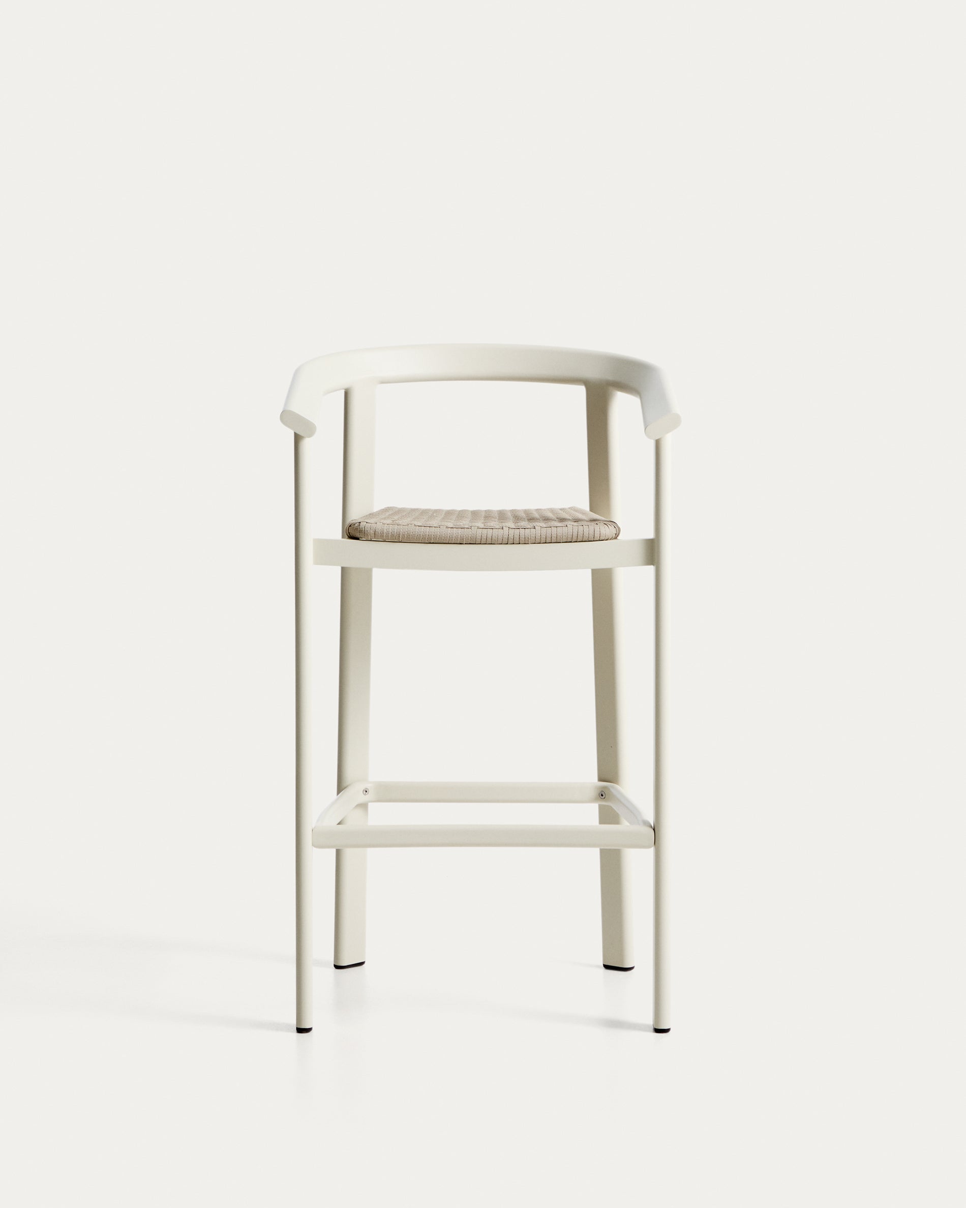 Hocker Erice aus Aluminium und ecrufarbenem Seil, 75 cm in Ecru präsentiert im Onlineshop von KAQTU Design AG. Gartenstuhl ist von Kave Home