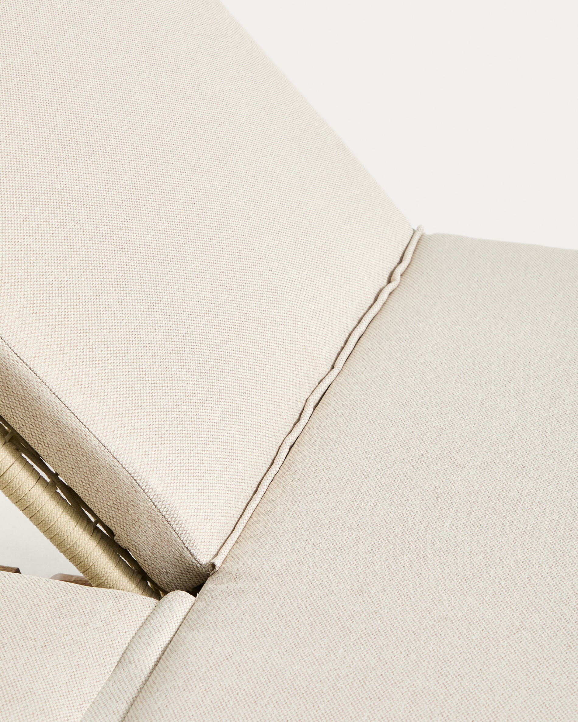 2er-Sonnenliege Alipa aus massivem Akazienholz und ecrufarbenem Seil, FSC 100 % in Ecru präsentiert im Onlineshop von KAQTU Design AG. Liegestuhl ist von Kave Home