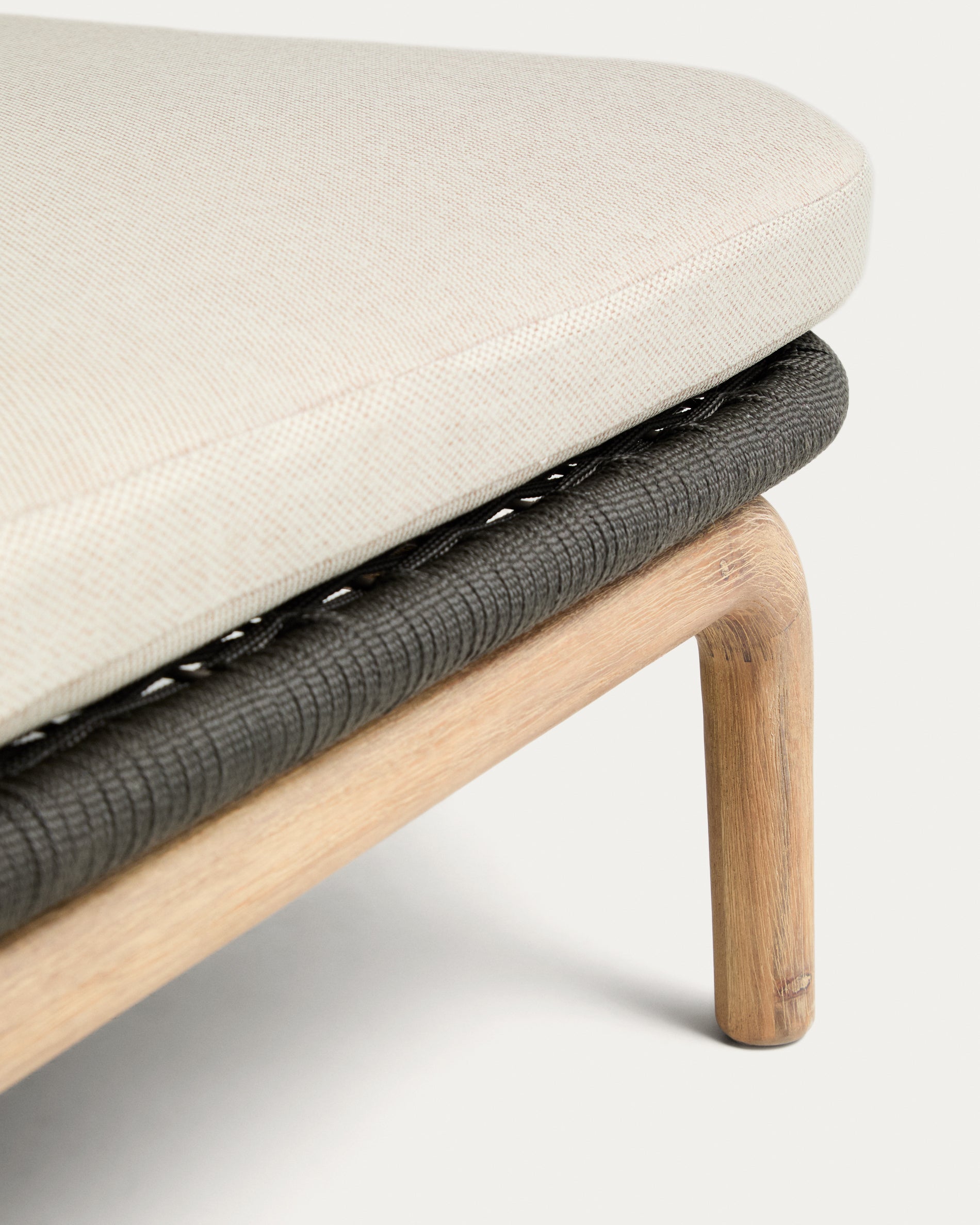 2er-Sonnenliege Alipa aus massivem Akazienholz und dunkelgrauem Seil, FSC 100 % in Graphit präsentiert im Onlineshop von KAQTU Design AG. Liegestuhl ist von Kave Home