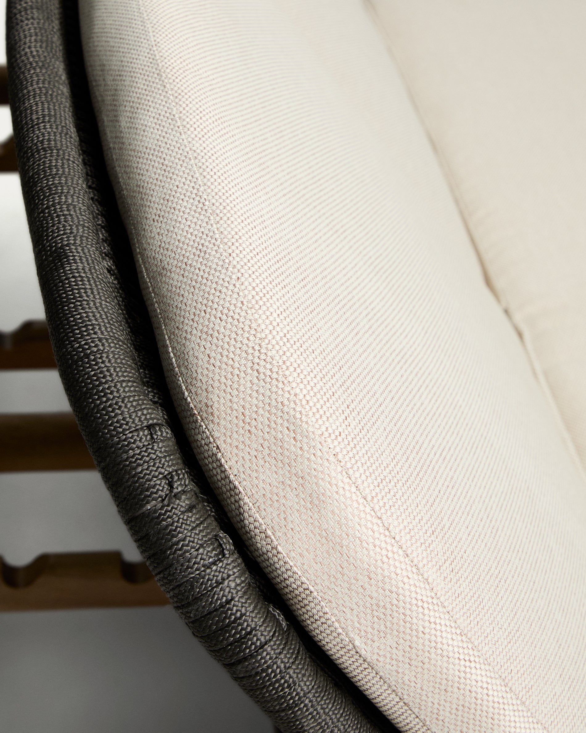 2er-Sonnenliege Alipa aus massivem Akazienholz und dunkelgrauem Seil, FSC 100 % in Graphit präsentiert im Onlineshop von KAQTU Design AG. Liegestuhl ist von Kave Home